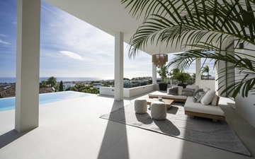 Property slide 22
