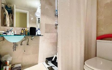 Property slide 16