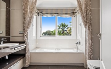 Property slide 39