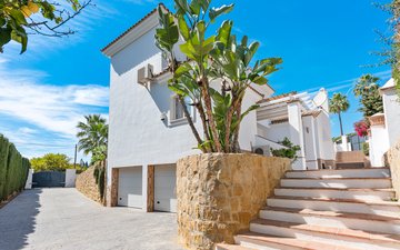 Property slide 9