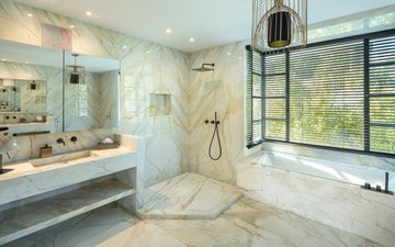 Property slide 18