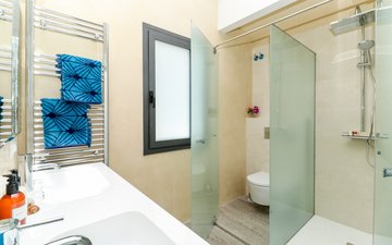 Property slide 21
