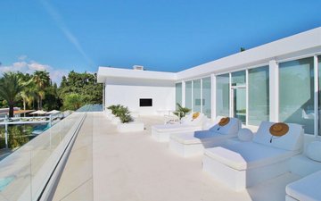 Property slide 15