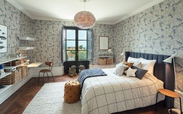Property slide 16
