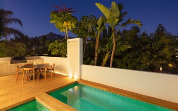 Property slide 39