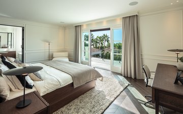 Property slide 10