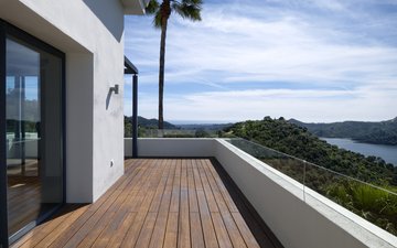 Property slide 31