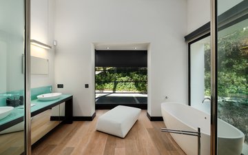 Property slide 39