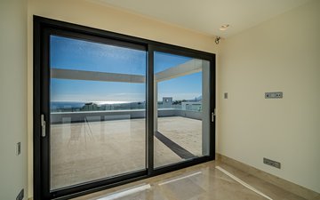 Property slide 21