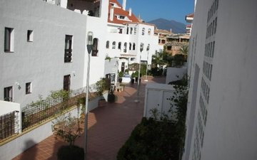 Property slide 10
