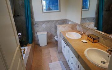 Property slide 18
