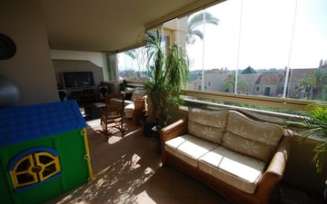 Property slide 17