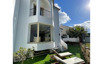 Property slide 21