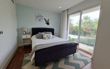 Property slide 25