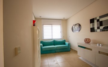 Property slide 25