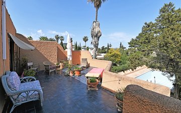 Property slide 20