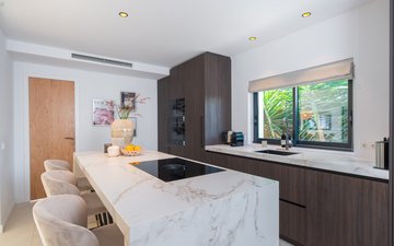 Property slide 10
