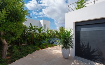 Property slide 35