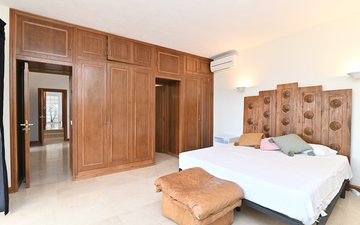 Property slide 24