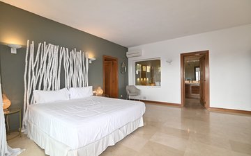 Property slide 33