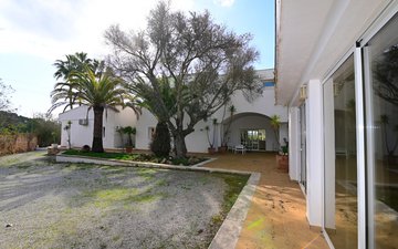 Property slide 52