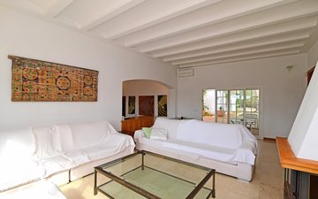 Property slide 19
