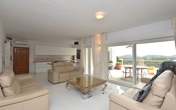 Property slide 22