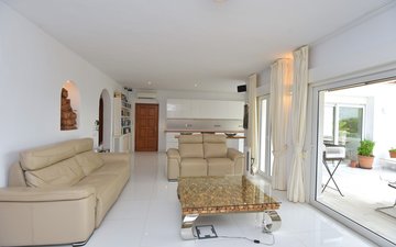 Property slide 21