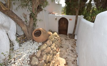 Property slide 40