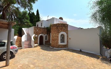Property slide 39