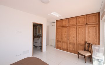 Property slide 30