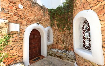 Property slide 17