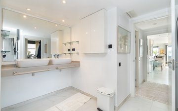 Property slide 23