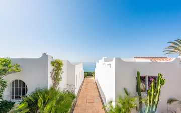 Property slide 28