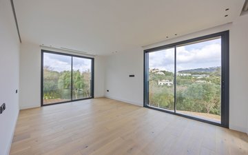 Property slide 25