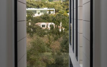 Property slide 39
