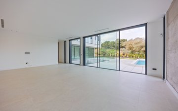 Property slide 5