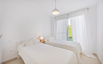 Property slide 32