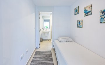 Property slide 14