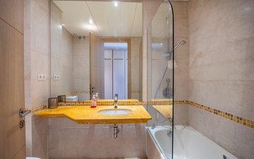 Property slide 25