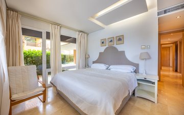 Property slide 18