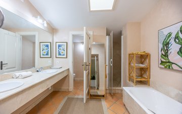 Property slide 17