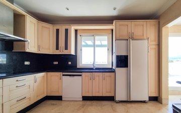 Property slide 14