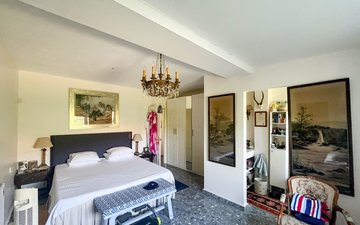Property slide 12