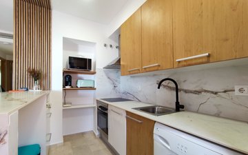 Property slide 6