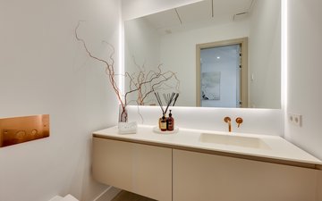 Property slide 23