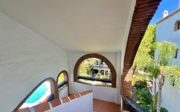 Property slide 18