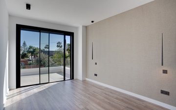 Property slide 10