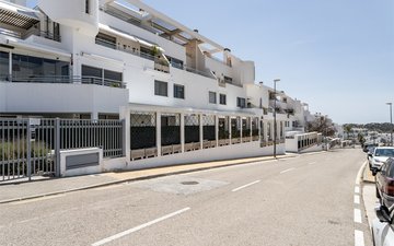 Property slide 19