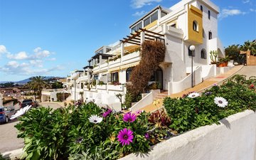 Property slide 25